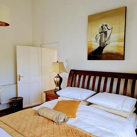 Laurel Holiday home